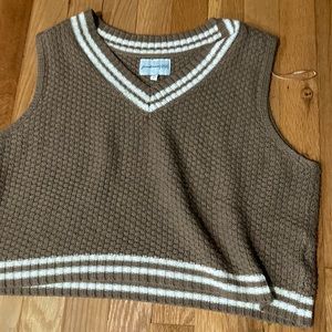 Medium,brown vest
